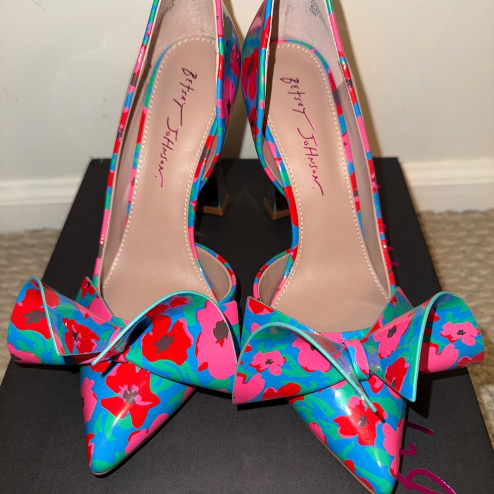 BETSY JOHNSON NOBBLE-P BLUE MULTI PUMP SIZE: 7.5 - Picture 3 of 9